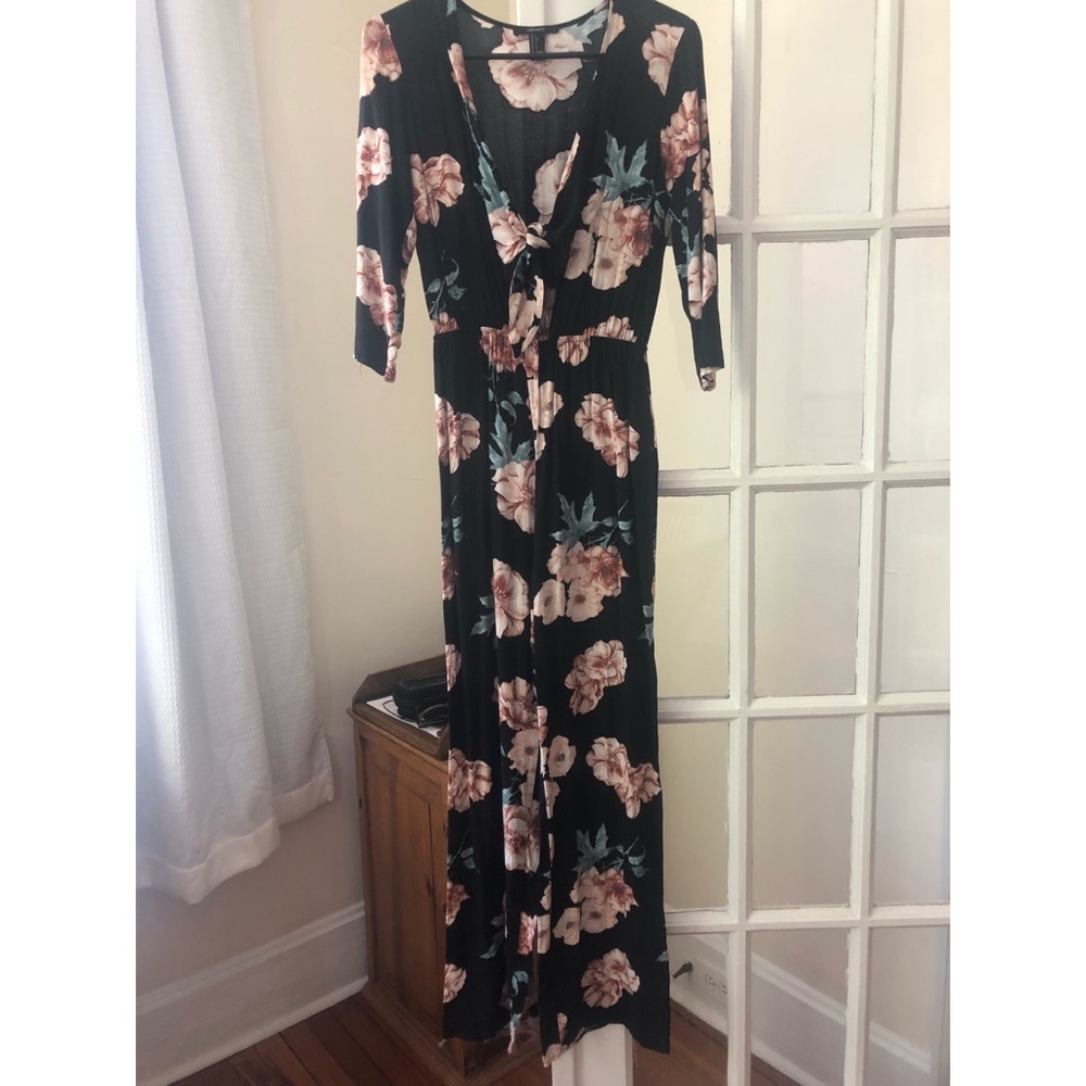 floral jumper with cut-out